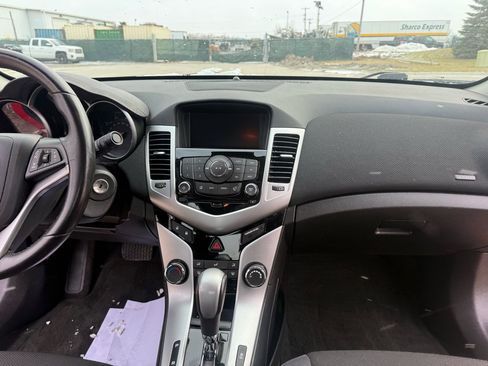 Used 2014 Chevrolet Cruze LT w/ All-Star Edition image 26