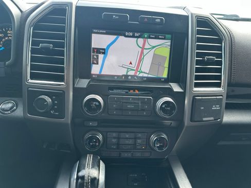 Used 2015 Ford F150 Platinum w/ Equipment Group 701A Luxury AWD/4WD image 11