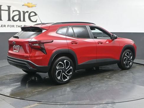 New 2026 Chevrolet Trax RS w/ Sunroof Package FWD image 28
