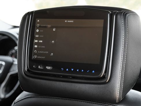 Used 2019 GMC Acadia Denali w/ Technology Package image 48