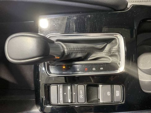 Certified 2024 Acura Integra image 17