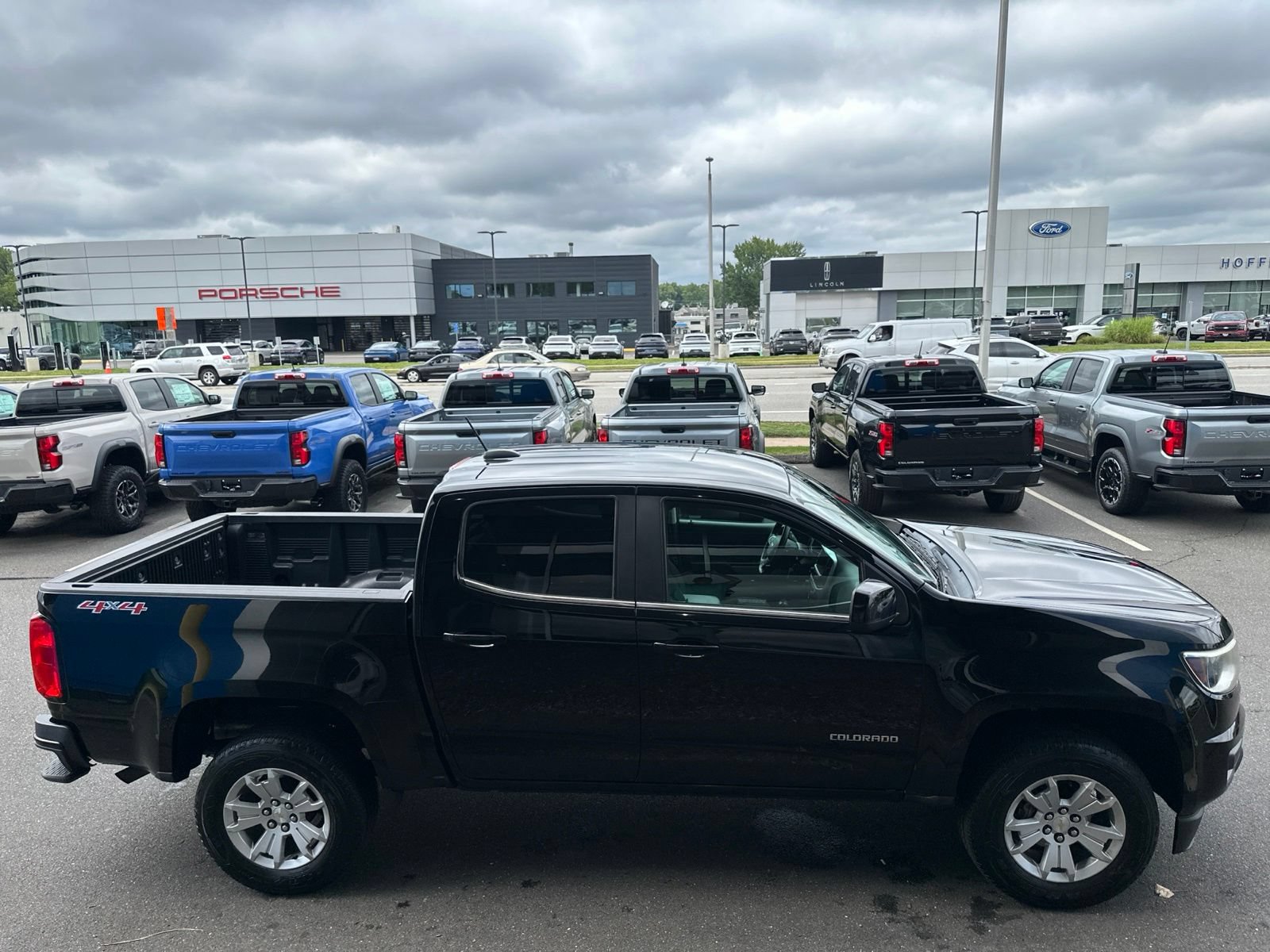 Used 2019 Chevrolet Colorado LT AWD/4WD image 4