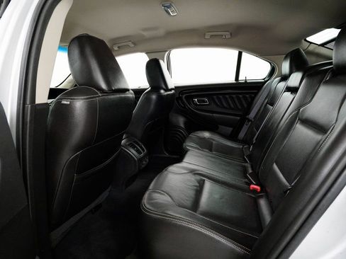 Used 2010 Ford Taurus Limited image 19