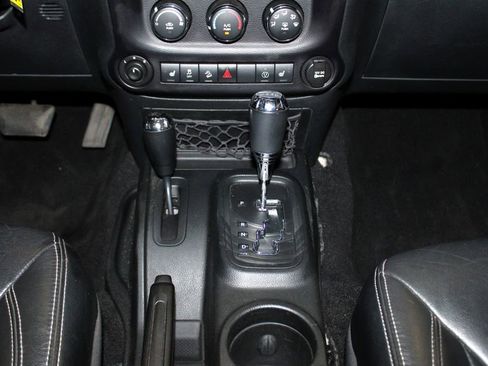 Certified 2016 Jeep Wrangler Unlimited Sahara w/ Max Tow Package image 17