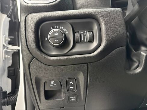 Used 2025 RAM 1500 Laramie w/ Sport Appearance Package AWD/4WD image 23