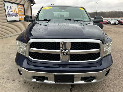 Used 2016 RAM 1500 Classic SLT w/ Luxury Group image 2