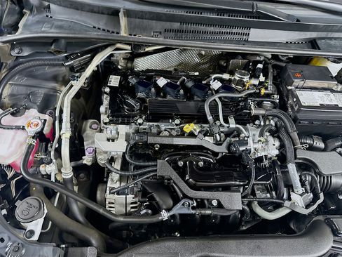 Used 2024 Toyota Corolla LE image 32