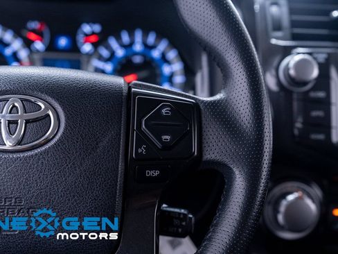 Used 2019 Toyota 4Runner TRD Off-Road Premium AWD/4WD image 20