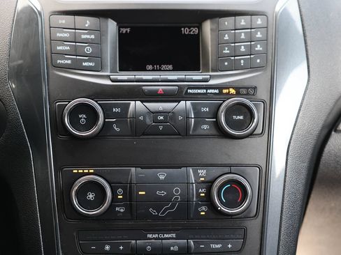 Certified 2018 Ford Explorer XLT AWD/4WD image 24