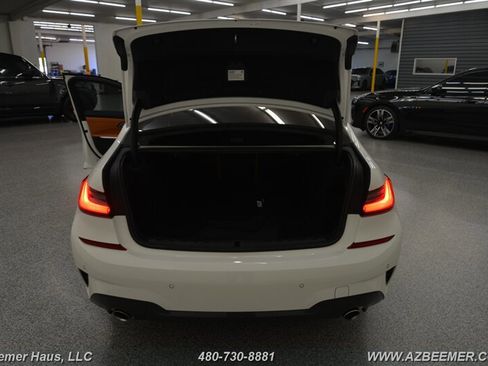 Used 2021 BMW 330i Sedan w/ M Sport Package RWD image 41