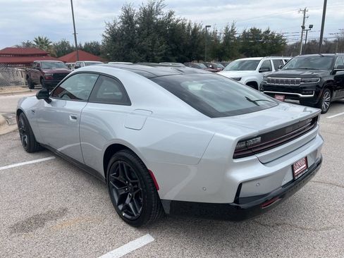 New 2024 Dodge Charger R/T w/ Plus Group image 5
