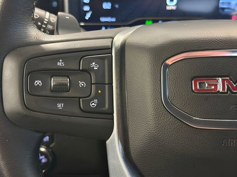 Certified 2022 GMC Sierra 1500 SLT w/ SLT Convenience Package image 17