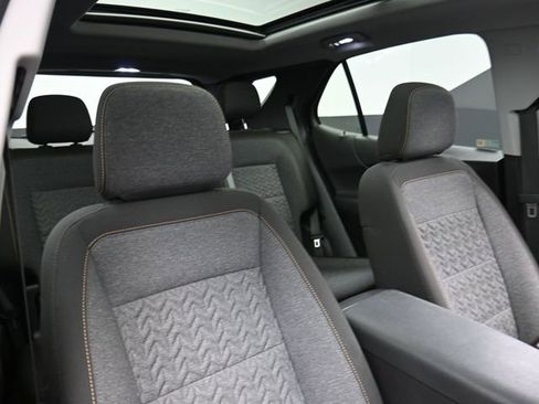 Used 2024 Chevrolet Equinox LT image 27
