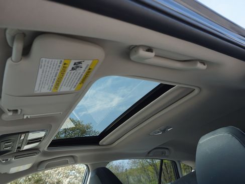 Used 2021 Subaru Crosstrek Hybrid w/ Moonroof Package w/Navigation AWD/4WD image 15