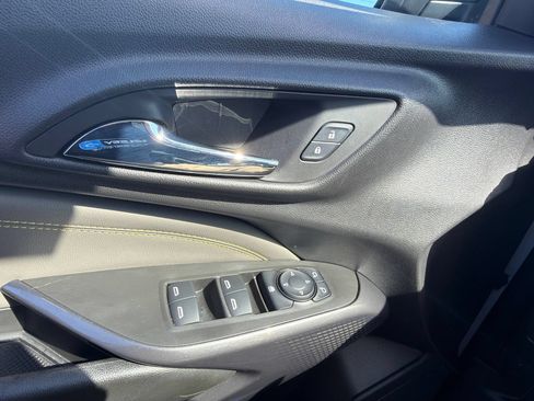 Used 2024 Chevrolet Trax ACTIV w/ Sunroof Package FWD image 19