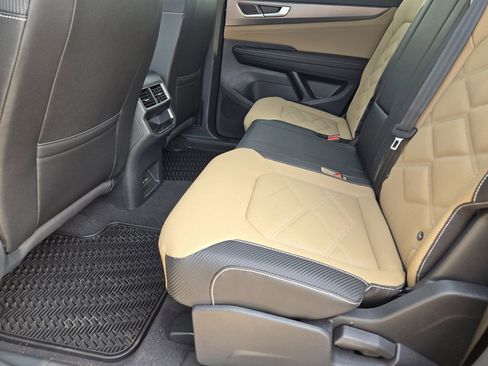 New 2026 Volkswagen Atlas Cross Sport SE image 21