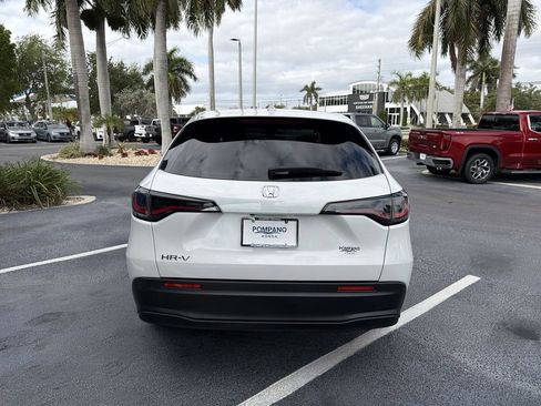 Used 2025 Honda HR-V EX-L image 7