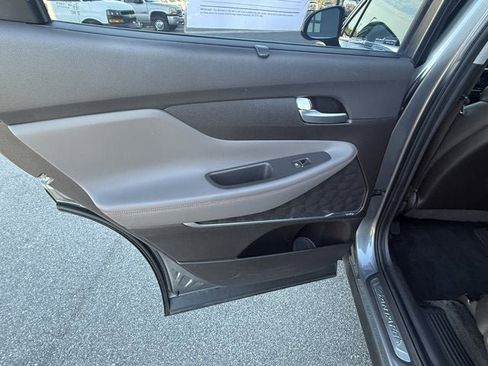 Used 2019 Hyundai Santa Fe Limited image 13