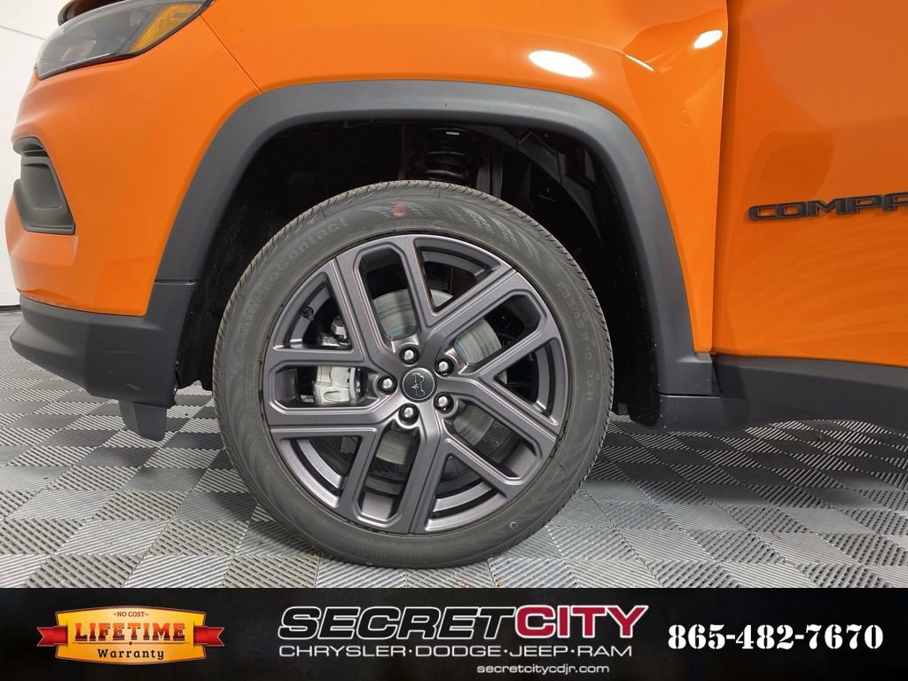 New 2026 Jeep Compass Latitude AWD/4WD image 9