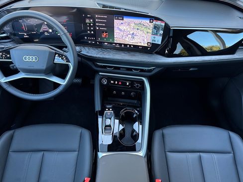 New 2025 Audi Q5 Premium image 10