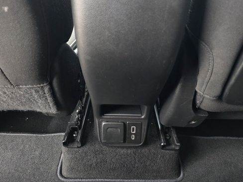 Used 2021 Chevrolet TrailBlazer LT w/ Convenience Package FWD image 27