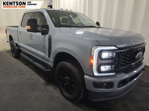 Used 2026 Ford F350 Lariat w/ Black Appearance Package AWD/4WD image 4