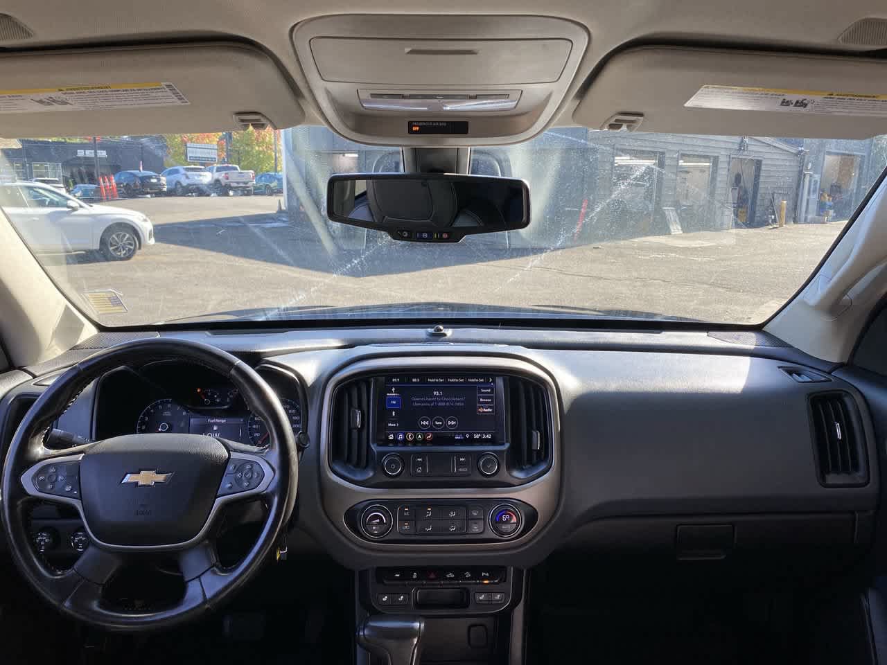 Used 2019 Chevrolet Colorado Z71 w/ Z71 Midnight Edition AWD/4WD image 12