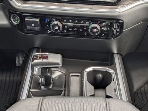 Used 2023 Chevrolet Silverado 1500 LTZ AWD/4WD image 22
