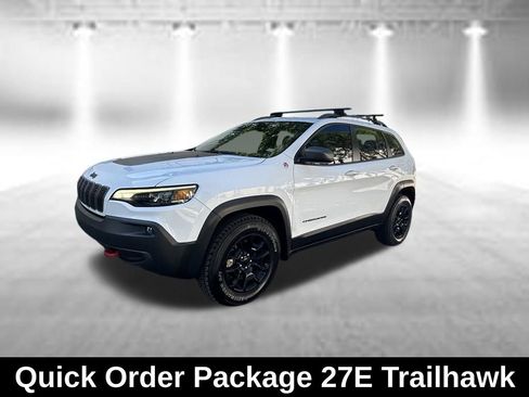 Used 2021 Jeep Cherokee Trailhawk w/ Trailer Tow Group AWD/4WD image 3