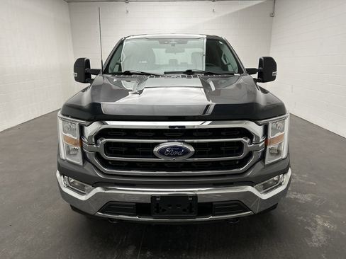Used 2023 Ford F150 XLT w/ XTR Package image 3