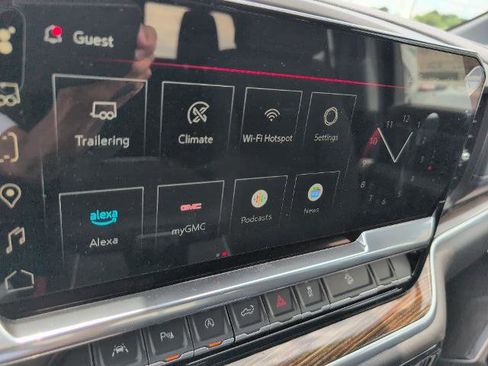 New 2025 GMC Sierra 1500 Elevation image 37