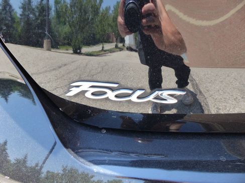 Used 2018 Ford Focus ST FWD image 10