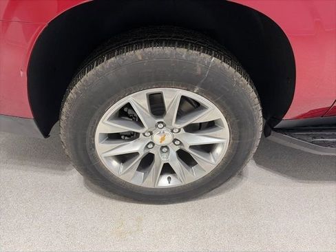 New 2026 Chevrolet Suburban Premier w/ Sun And Tow Package image 7