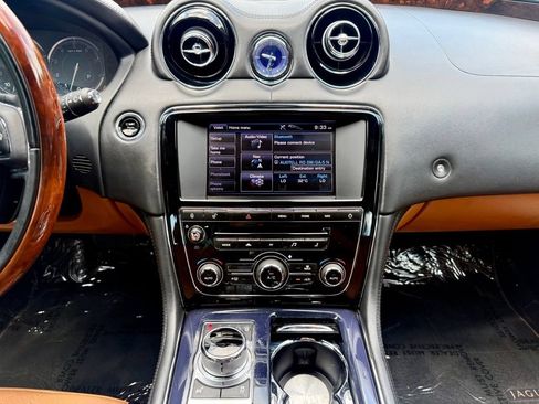 Used 2012 Jaguar XJ RWD image 20