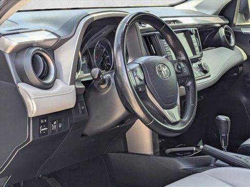 Used 2017 Toyota RAV4 Limited image 10