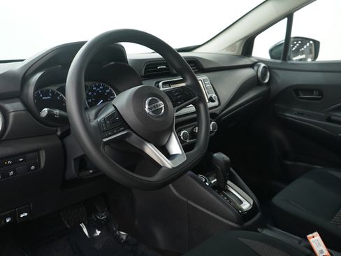 Used 2020 Nissan Versa S image 21