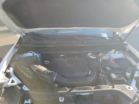 Used 2023 GMC Acadia SLT image 29