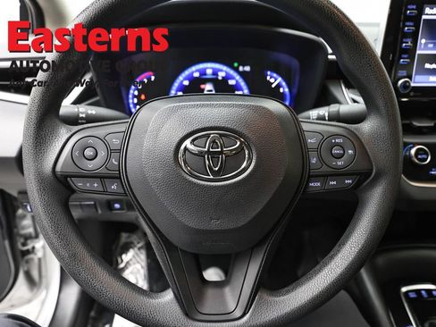 Used 2021 Toyota Corolla LE w/ Carpet Mat Package (TMS) image 10