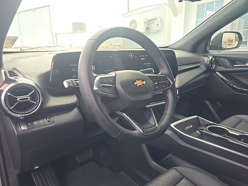 Used 2025 Chevrolet Equinox LT w/ Convenience Package II image 15