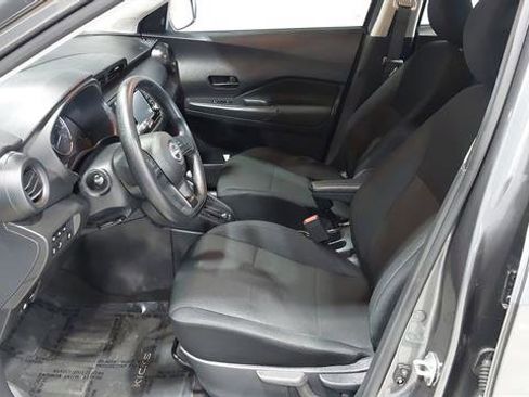 Used 2024 Nissan Kicks S FWD image 19