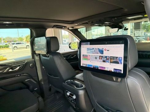 Used 2023 GMC Yukon Denali w/ Denali Reserve Package AWD/4WD image 6
