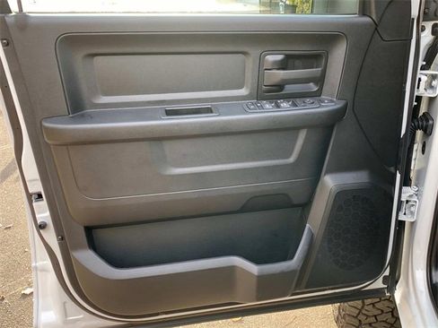 Used 2024 RAM 3500 Tradesman w/ Chrome Appearance Group image 12