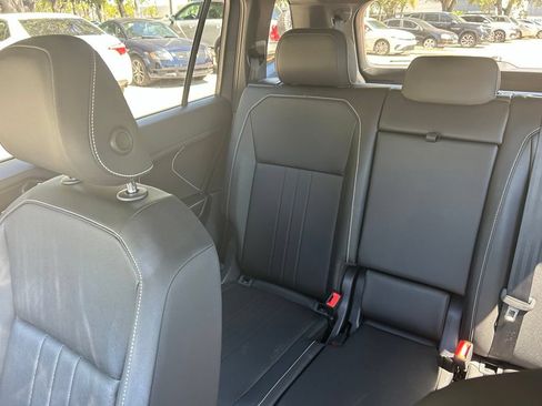 Certified 2023 Volkswagen Tiguan SE R-Line FWD image 12