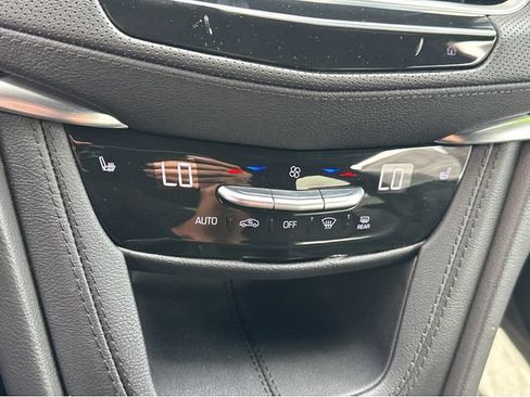 Certified 2024 Cadillac XT6 Luxury AWD/4WD image 28