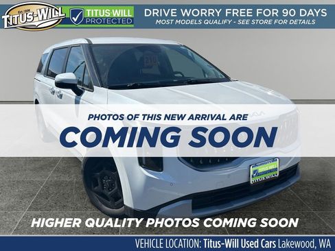 Used 2025 Kia Carnival FWD image 1