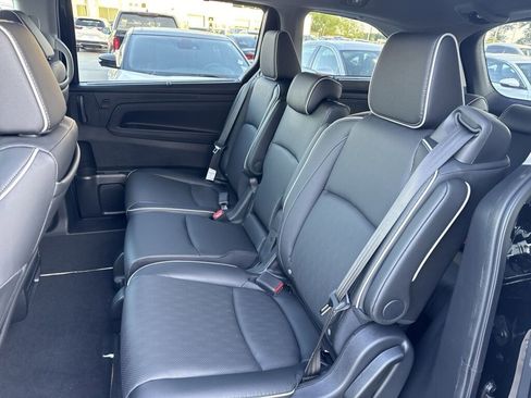Certified 2024 Honda Odyssey Elite image 7