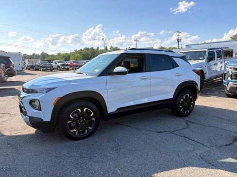 Certified 2023 Chevrolet TrailBlazer LT w/ Convenience Package FWD image 1