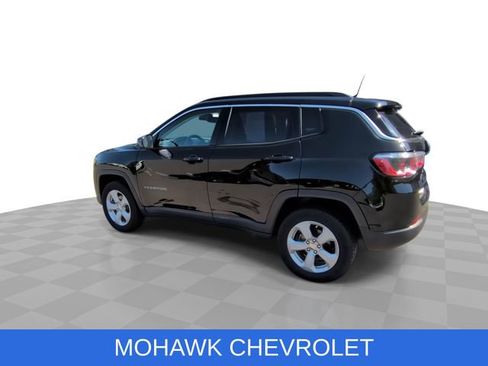 Used 2019 Jeep Compass Latitude w/ Popular Equipment Group AWD/4WD image 7