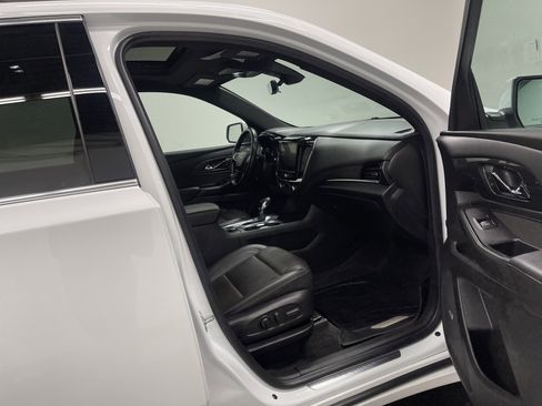 Used 2022 Chevrolet Traverse High Country image 26