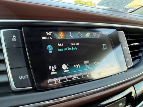 Used 2018 Buick Enclave Avenir w/ Avenir Technology Package image 37